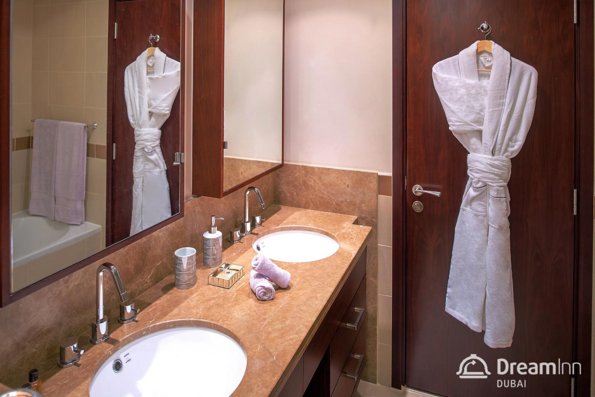 Dream Inn - Apartment With Private Terrace, 29 Boulevard Downtown Ντουμπάι Εξωτερικό φωτογραφία